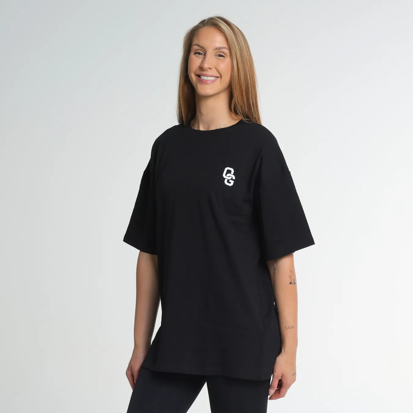 UNISEX OVERSIZED TEE - BLACK